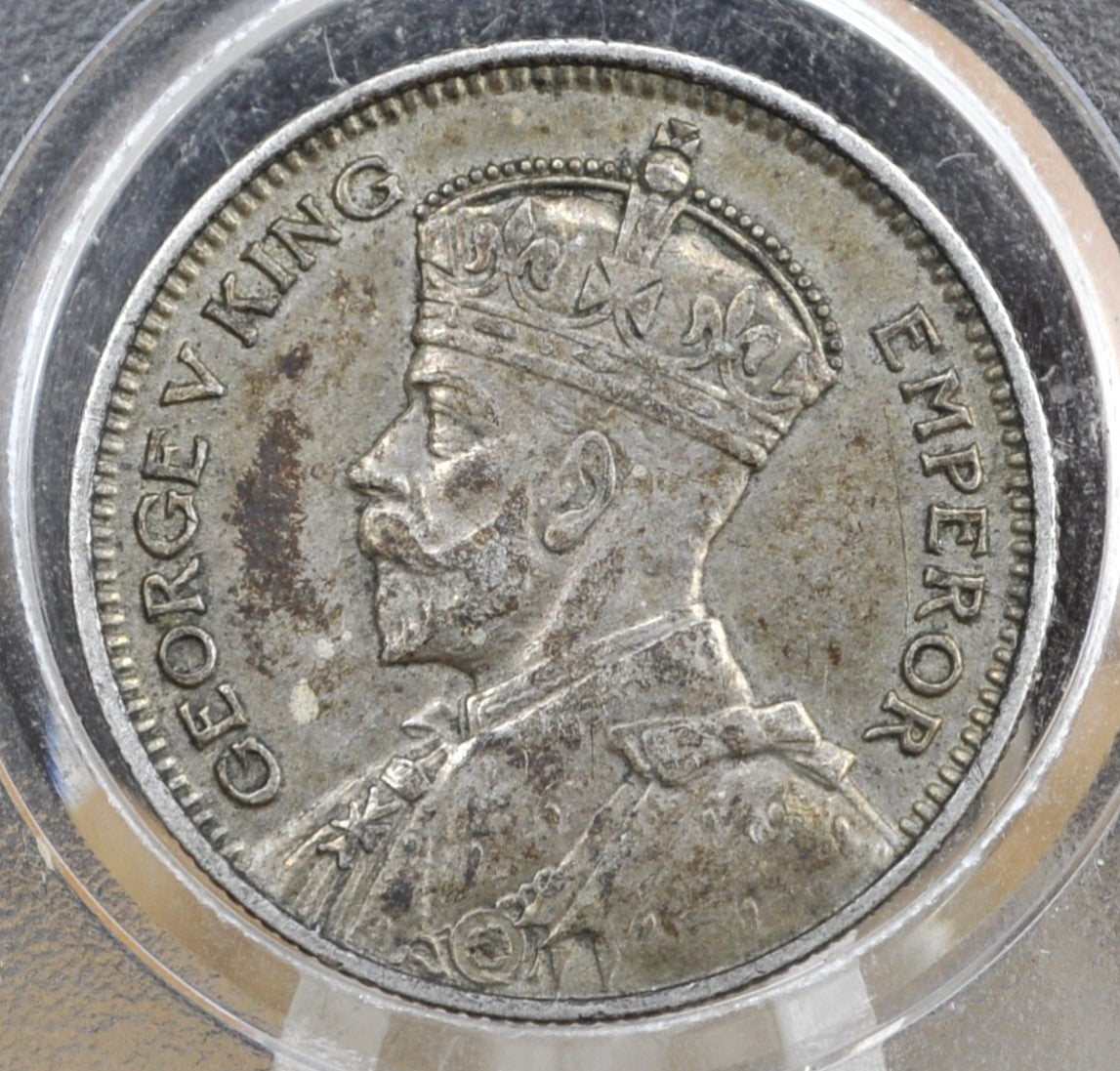 1934 New Zealand Silver Sixpence - Great Condition, XF - 50% Silver - 1934 New Zealand Six pence 6 Pence 1934