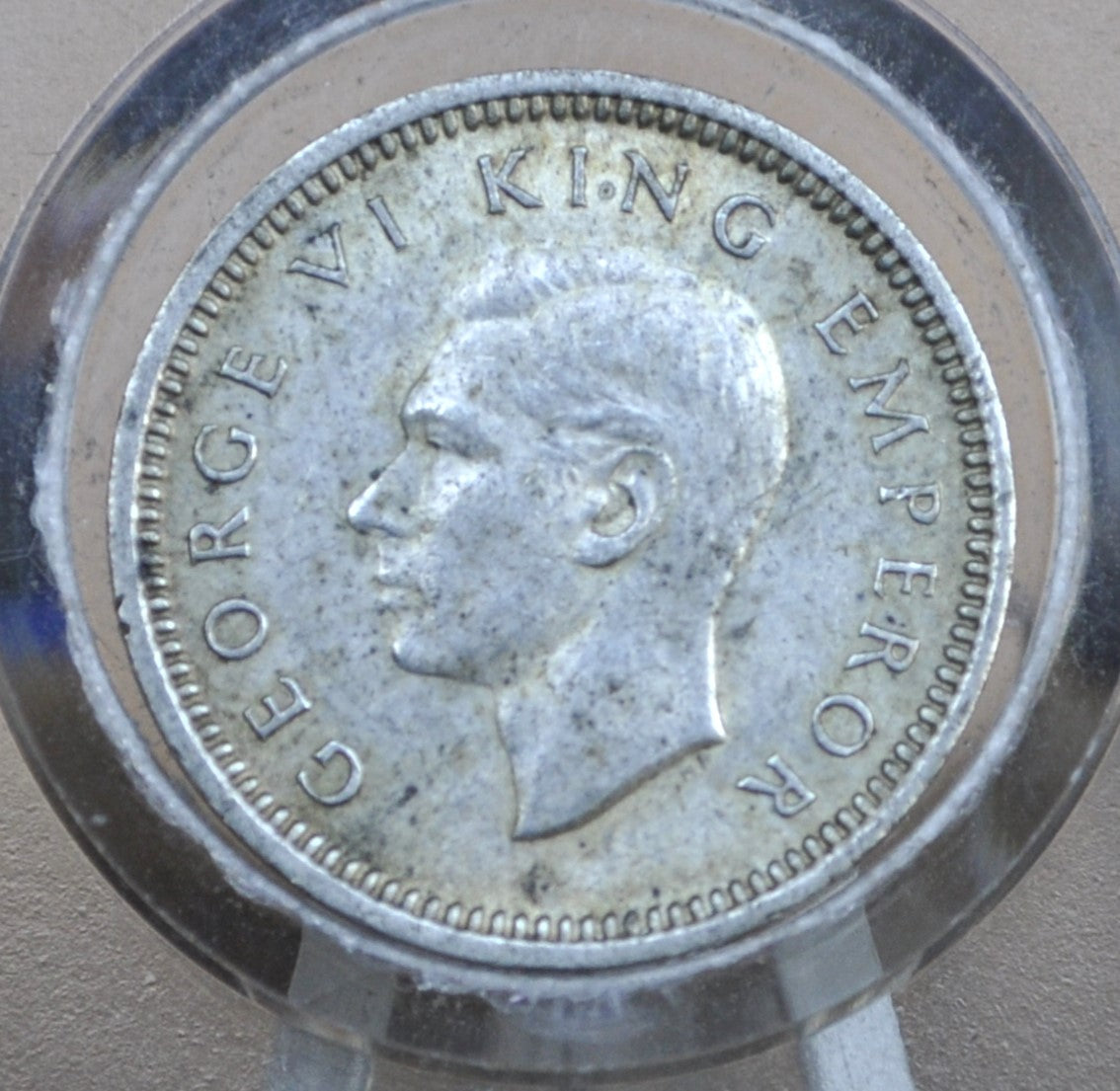 1943 New Zealand Silver Threepence - Great Condition - 50% Silver - 1943 New Zealand Six pence 6 Pence