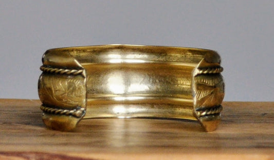 Stunning Raw Brass Floral Etched Open Cuff Bracelet - 6.25" Length - Vintage Brass Hammered Floral Braid Design Cuff