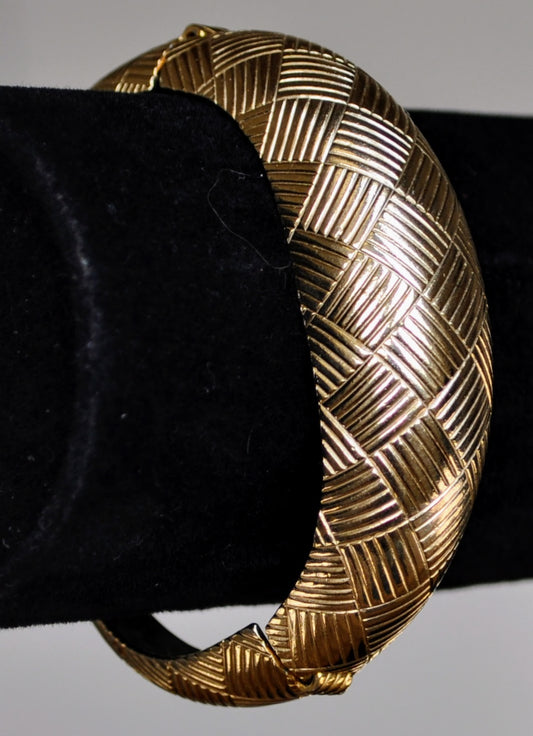 Stunning Coro Gold Tone Basketweave Double Hinged Bracelet - 7.5" Length - Vintage Coro Signed Patent Pending Cross Hatched Gold Bangle Cuff