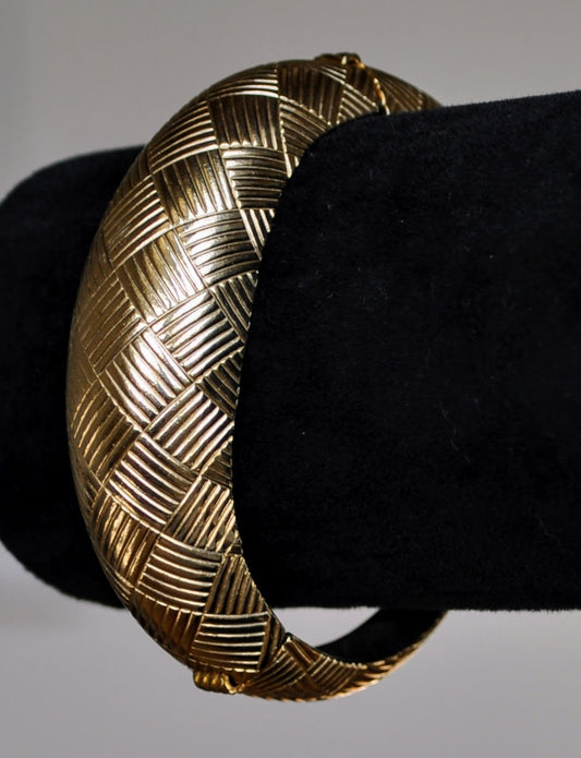 Stunning Coro Gold Tone Basketweave Double Hinged Bracelet - 7.5" Length - Vintage Coro Signed Patent Pending Cross Hatched Gold Bangle Cuff