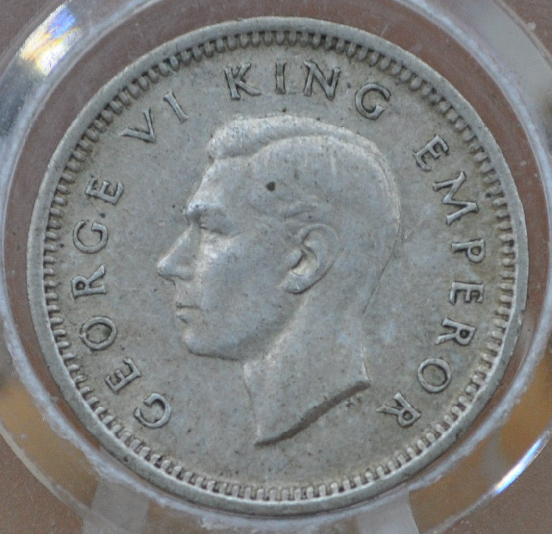1942 New Zealand Silver Threepence - Great Condition - 50% Silver - 1942 New Zealand Six pence 3 Pence