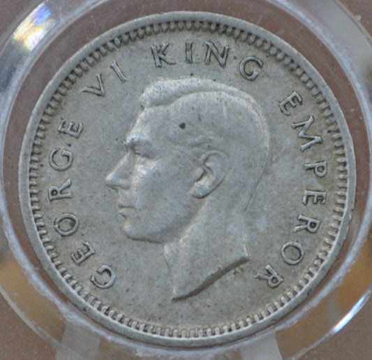 1942 New Zealand Silver Threepence - Great Condition - 50% Silver - 1942 New Zealand Six pence 3 Pence