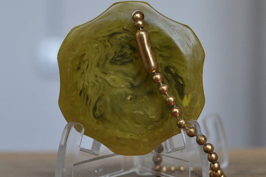 Yellow Resin Shriners International Amber Style Keychain - Shriner International Yellow Resin Amber Style Memorabilia Keepsake