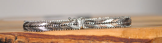 Luxurious Sterling Silver V-Cut Chevron Link Bracelet/Anklet - 7.5 Inches - Sterling Silver 925 SU Italy Bracelet