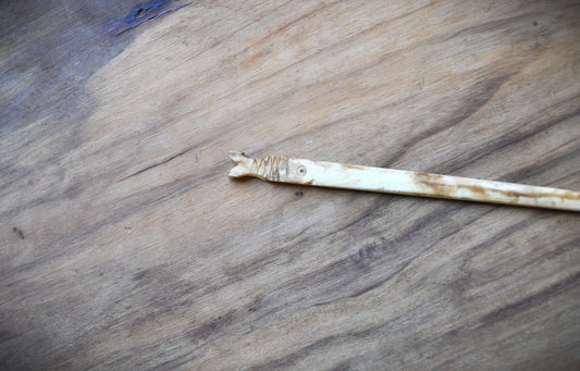 Vintage Handmade Animal Bone Hairpin with Fish Accent - Animal Bone Carved Bun Hairpin Vintage Handmade