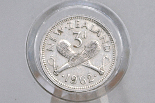 1962 New Zealand Silver Threepence - Great Condition - 50% Silver - 1962 New Zealand 3 Pence - Elizabeth II -