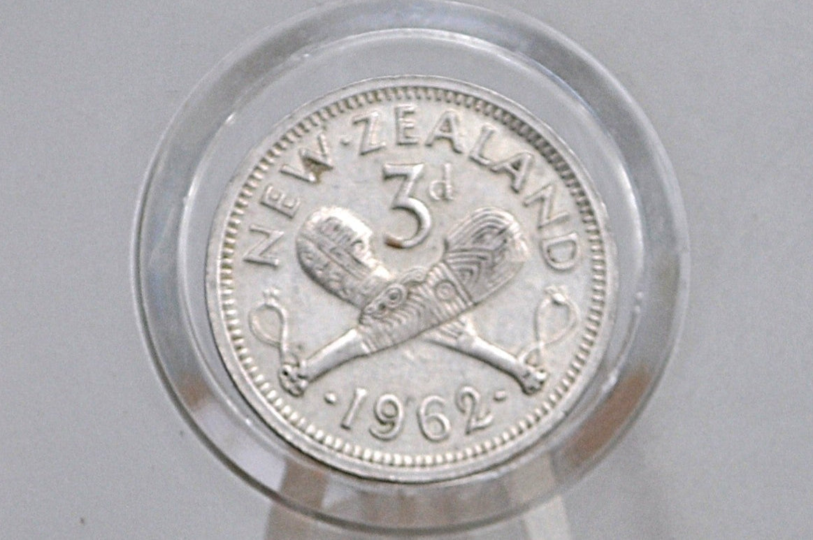 1962 New Zealand Silver Threepence - Great Condition - 50% Silver - 1962 New Zealand 3 Pence - Elizabeth II -