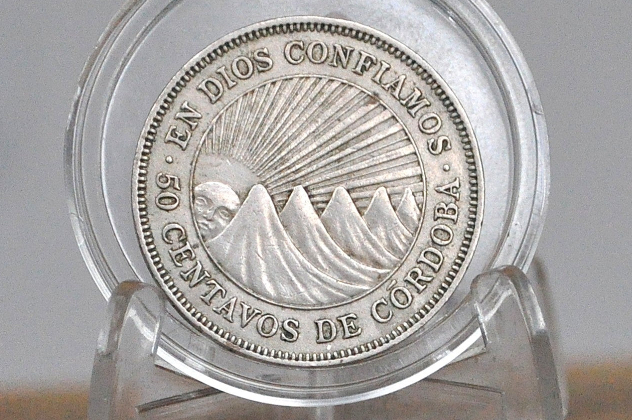 Rare 1946 Nicaragua 50 Centavos - AU Condition - Only 500,000 Minted - Fifty Centavos de Cordoba Coin 1946 Nicaragua