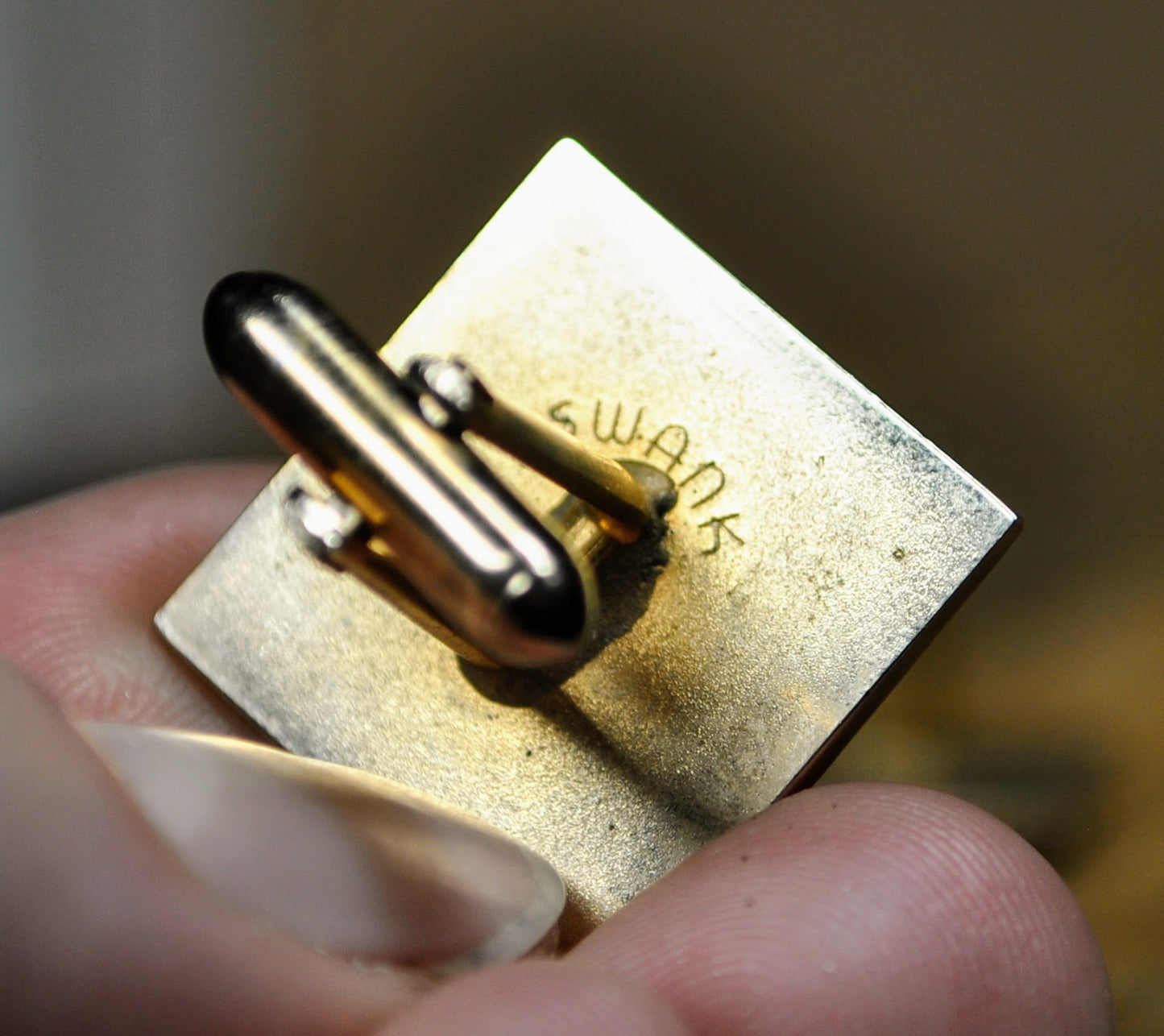 Elegant Swank Gold Toned Fleur de Lis Pattern Cufflinks Pair - Vintage Swank Signed Square Fleur de Lis Cufflinks