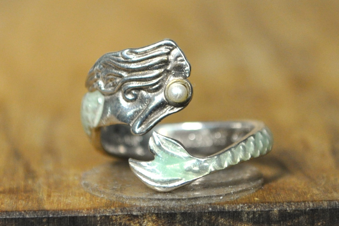 Alex&Ani Mermaid Pearl Ring - Size 7 - Stamped and Tested Sterling Silver - Detailed Mermaid Scale Scrollwork - Retired jewelry