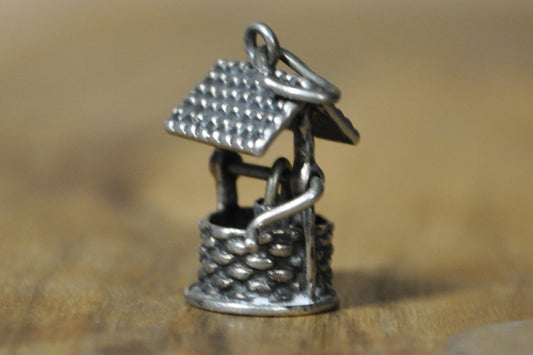 Vintage Sterling Articulating Stone Well with Bucket Charm - Stamped and Tested Sterling Silver - Moveable Charms - Beau Sterling