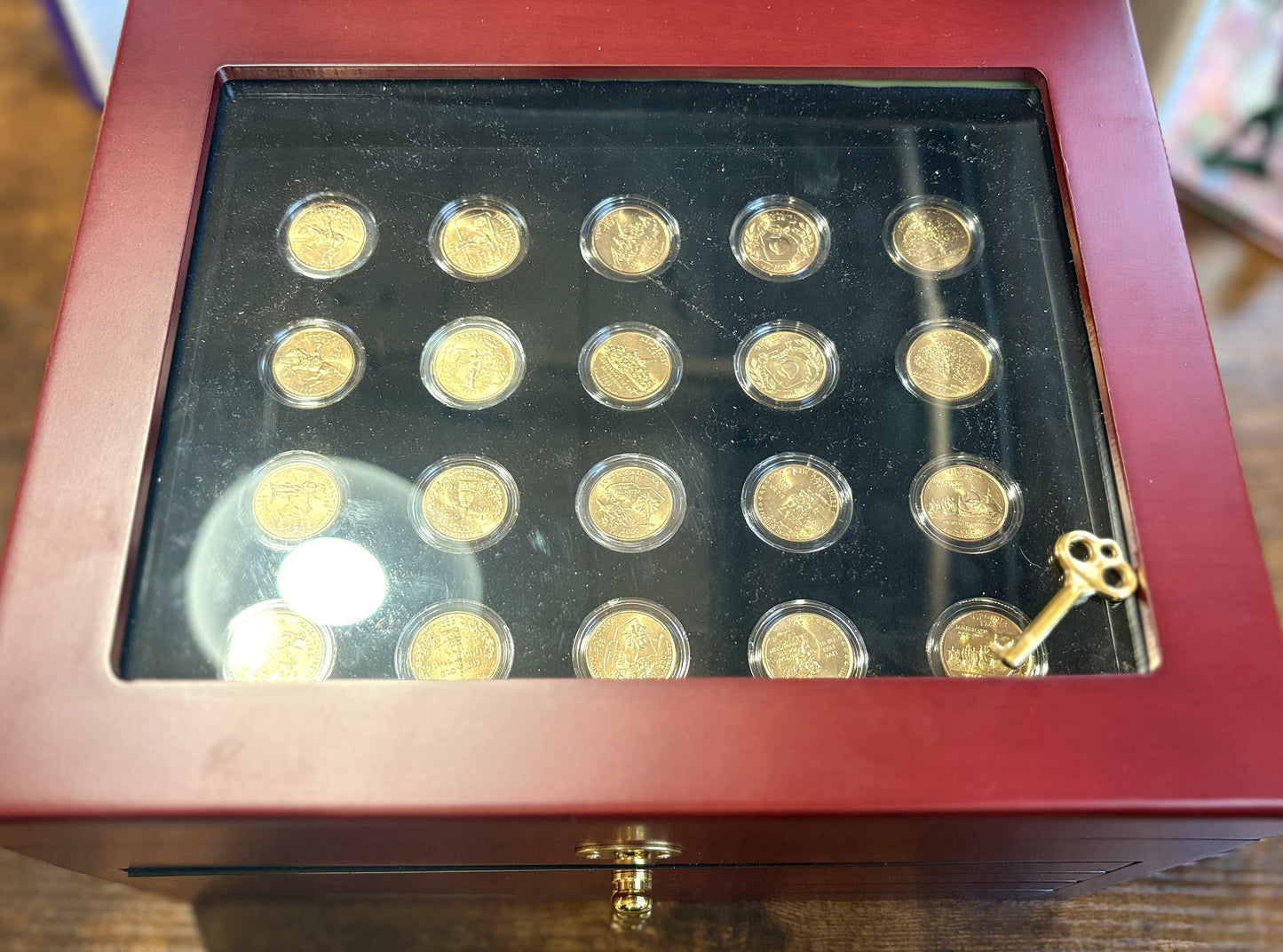 1999–2008 Complete Gold Plated State Quarter Set 100 Coins P & D Mints - 1999–2008 P&D Gold Plated Statehood Quarter Collection in Mahogany Drawer Chest