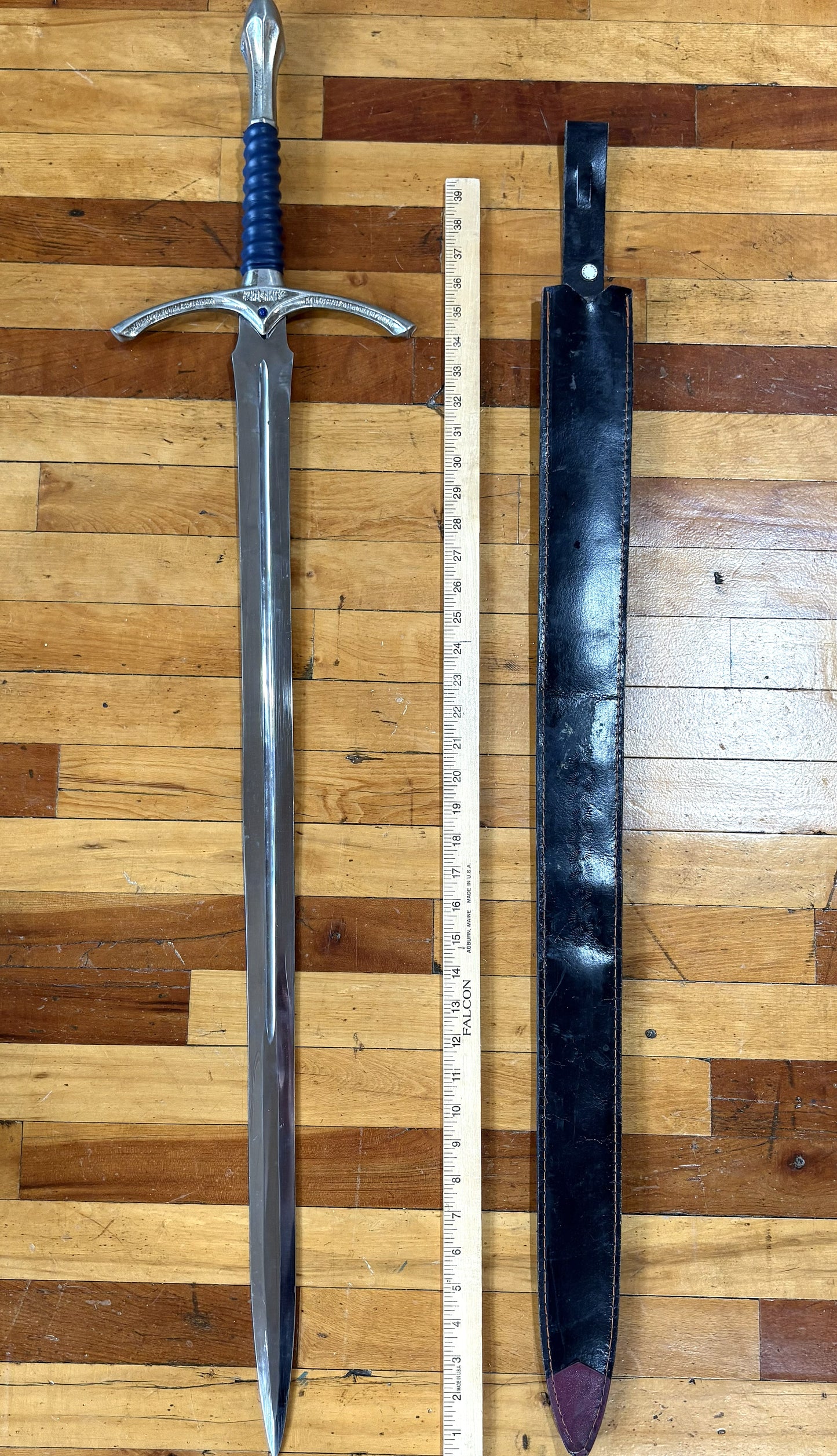 Lord of The Rings Gandalf's Foe Hammer Made in Taiwan Souvenir - The Hobbit Glamdring Vintage Souvenir LOTR