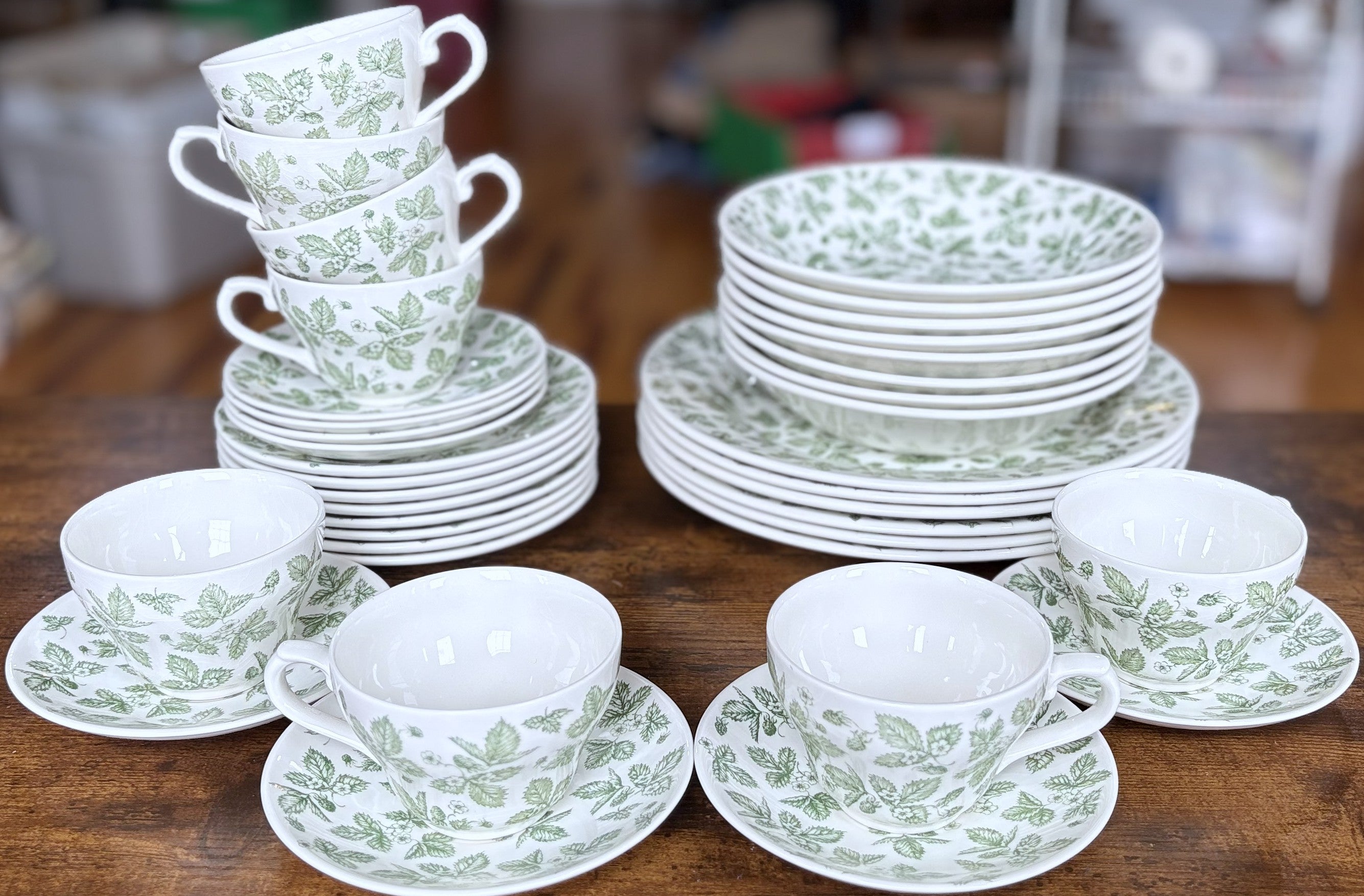 Churchill Green Blackberry 38 Piece Dining Set - 38 Piece Vintage