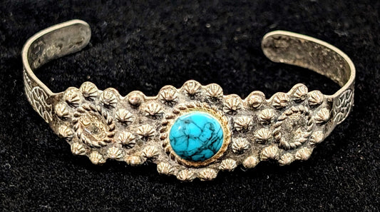 Beautiful Sanford Silver Toned Native Southwest Turquoise Cuff Bracelet - 6" Length - Vintage Sanford Signed Navajo Arrow Design Bracelet