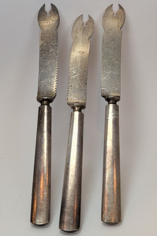 Set of 3 Rogers Bros Lobster/Seafood Knives - Silverplated - Unique Silverware - Niche Silverware