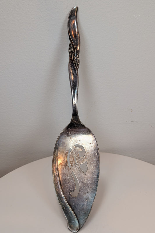 1955 Hope Chest Silver Wind Pastry Server - Silverplated - Floral Design - Well Detailed - Large Antique