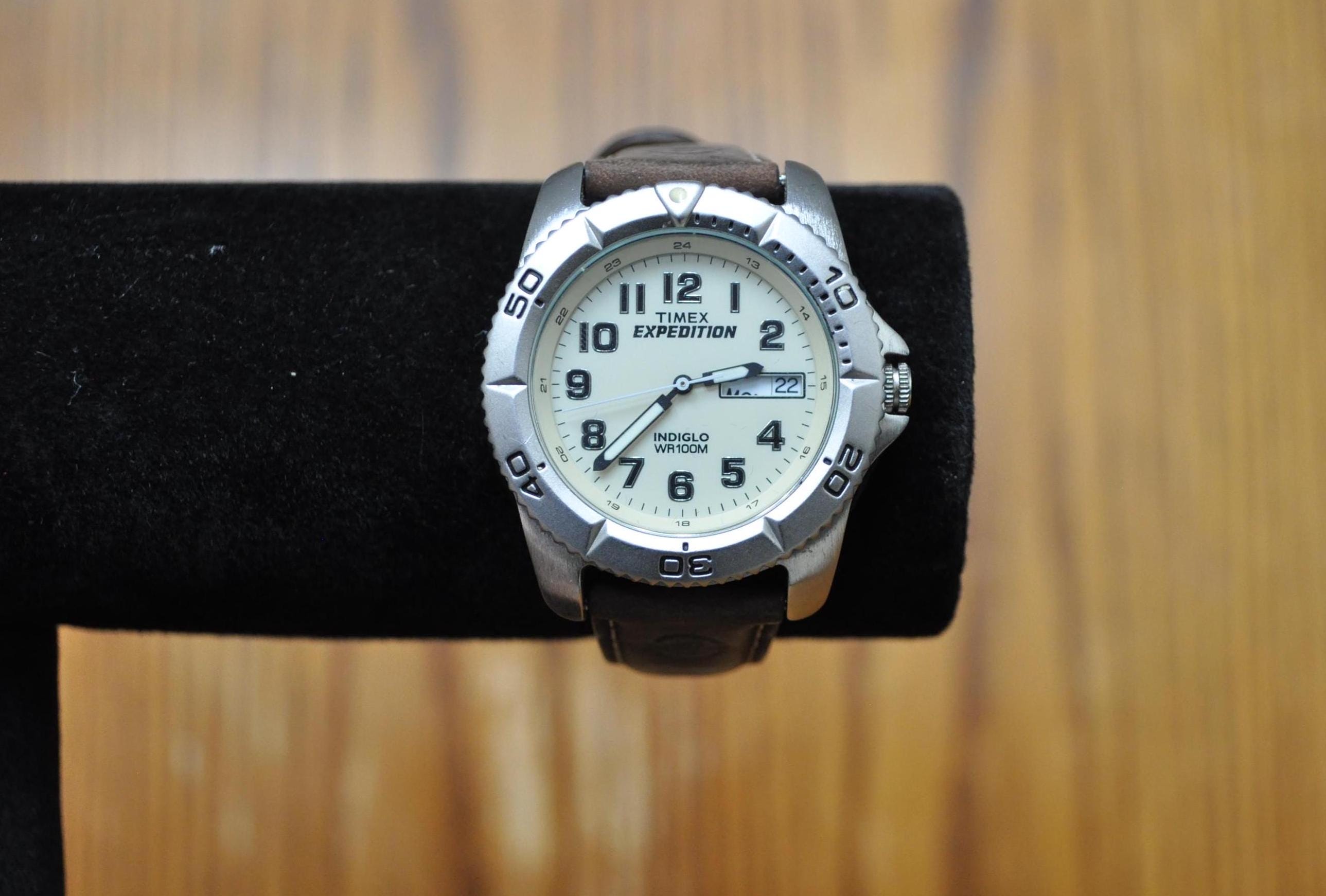 Antique Timex Expedition Men's Indiglo Rotating Bezel Watch