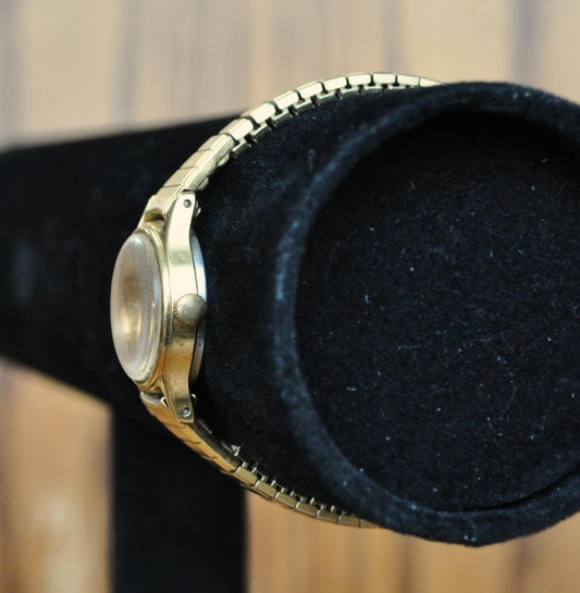 Vintage Timex Q N-Cell Gold-Tone Watch - Does Not Work, No Battery - Expandable Band - Awesome Timex Q Gold Quartz Movement Watch