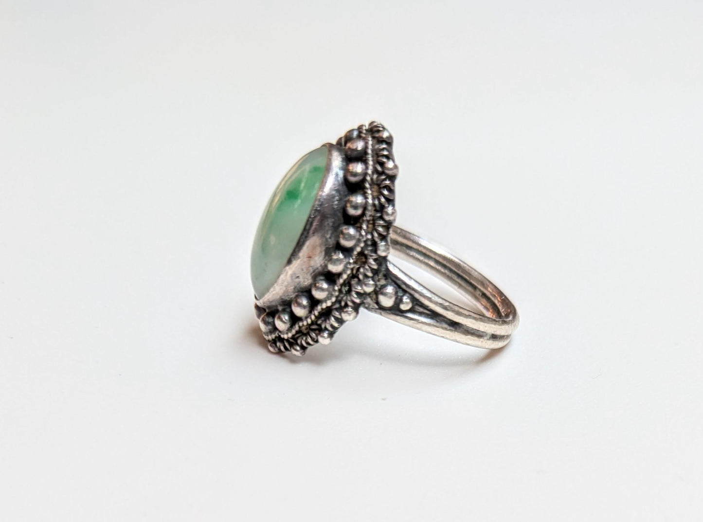 Beautiful 925 Sterling Silver Green Aventurine Ring - Sterling Silver Green Aventurine - Size 7 - Ornately Designed Beaded Dome