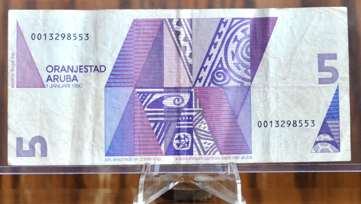 1990 Central Bank of Aruba 5 Florin Note - Geometric Sea Turtle Issue - XF Grade - 1990 Carribean Aruba Five Florin Note - P#6