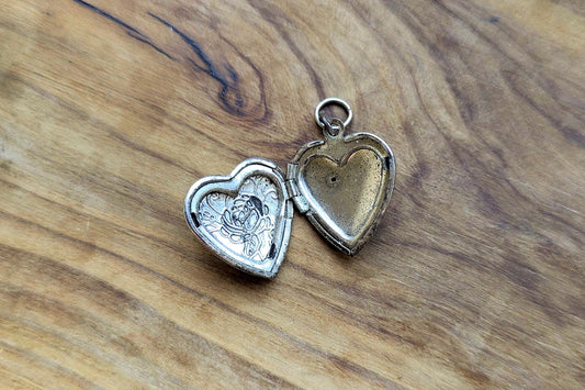 Sterling Silver Rose Heart Locket Pendant - Tested Sterling Silver - Penny Sized Locket