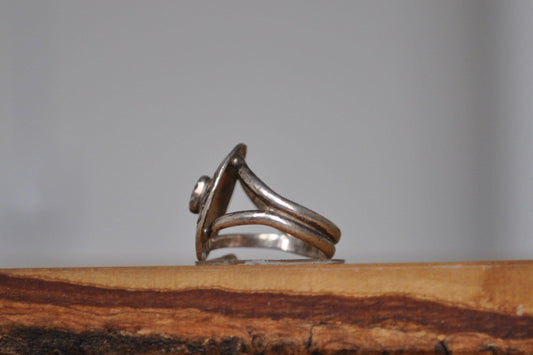 Zuni Red Coral Inlay Shield Split Ring - Size 5 - Stamped and Tested Sterling Silver - Zuni Coral - Titos Jewelry