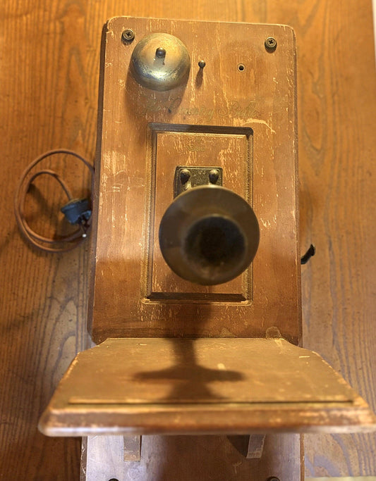 1956 Guild Country Belle Novelty Wall Radio - "The Country Belle" Antique Telephone Style AM Tube Radio