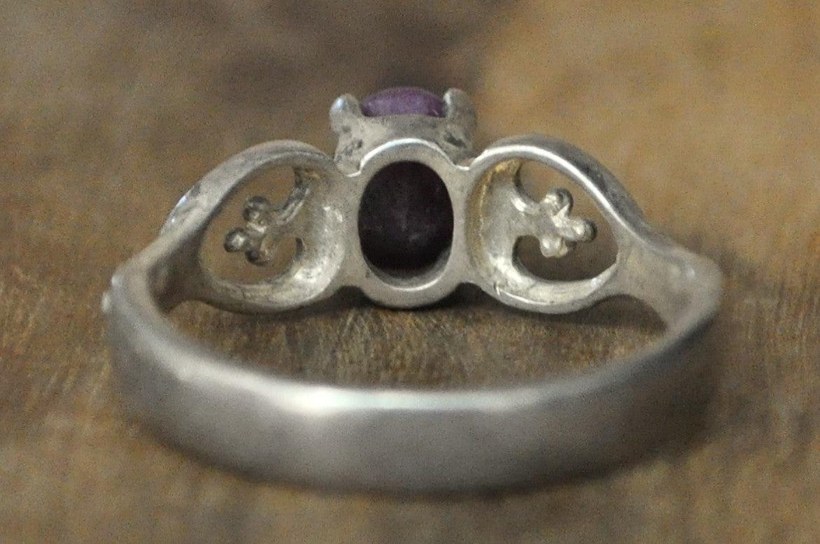 Vintage Sterling Silver Sweetheart Ring with Oval Ruby Size 8 - Vintage Fleur de Lis and Heart Ruby Ring