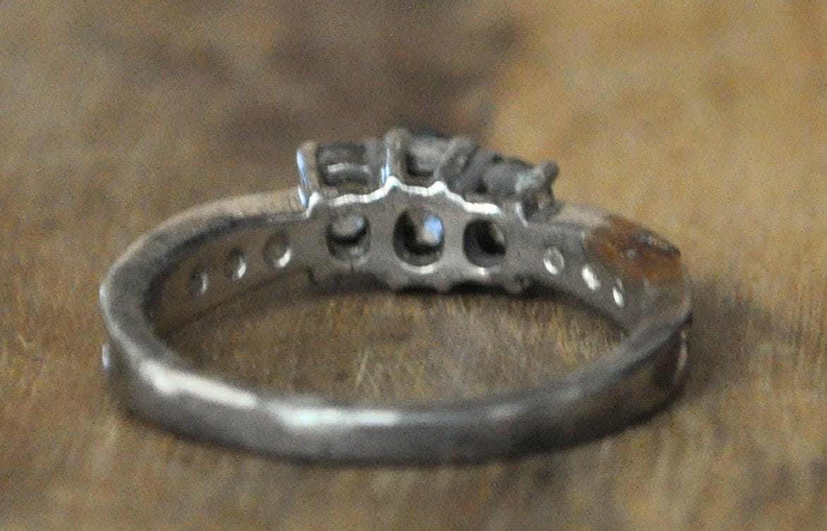 Vintage STS Jewels Blue Topaz 925 Sterling Silver Ring Sz 6.5 - Sky Blue Topaz 3-Stone Trilogy Ring, 925 Sterling Silver, Size 6.5