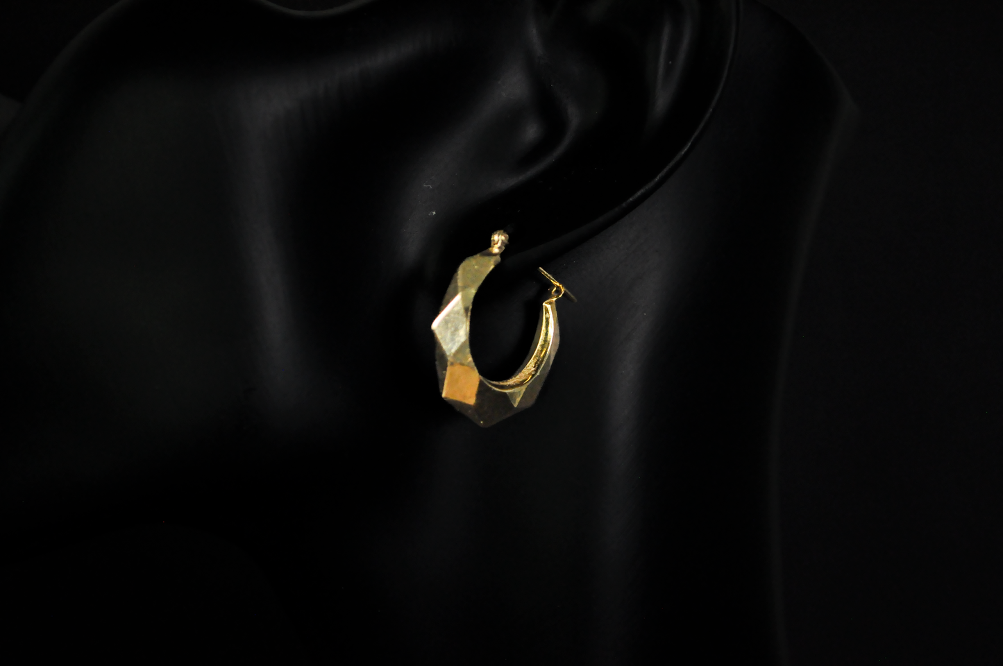 14k Vintage Yellow Gold Geometric Octagonal Hoop Earrings 2.9g - Elegant Geometric 14K Yellow Gold 2.9g Hoop Earrings