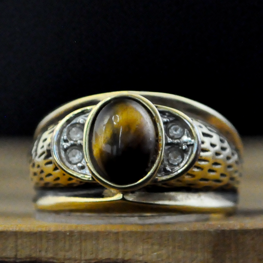 PalmBeach Jewelry Men's Oval-Shaped Tiger's Eye and Crystal Ring - Men’s Yellow Gold-Plated Genuine Tiger's Eye and Round Crystal Ring