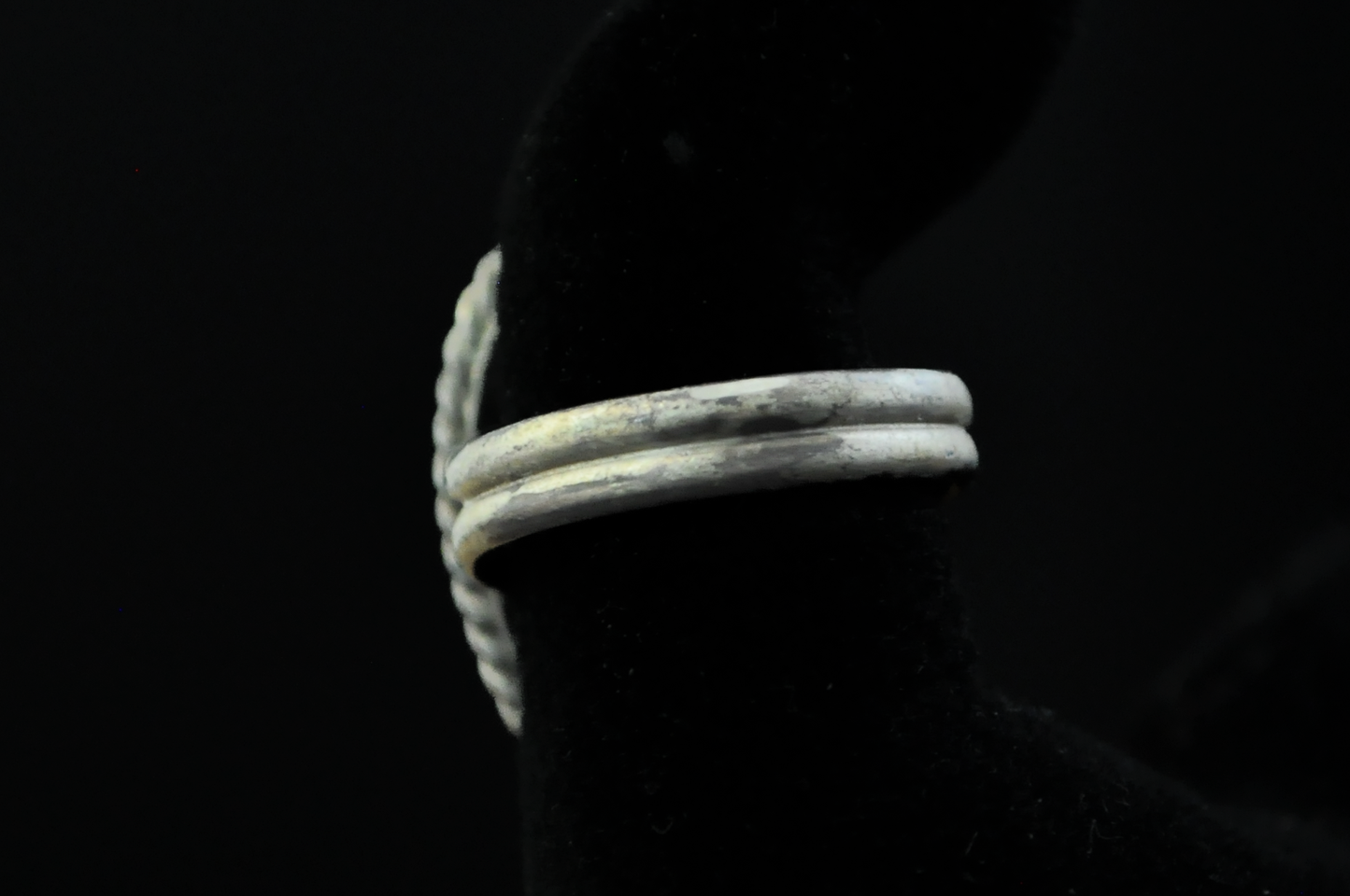 Sterling Silver Natural Rhodochrosite Cabochon Twisted Rope Bezel Ring - Size 6.5 - Stamped and Tested Sterling Silver - Split Band - Southern Native American Ring