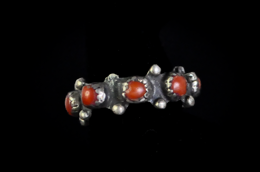 Vintage Sterling Silver Native American Southwest Eternity Coral Stone Ring - Size 7 - Tested Sterling Silver - Zuni Coral Eternity Ring