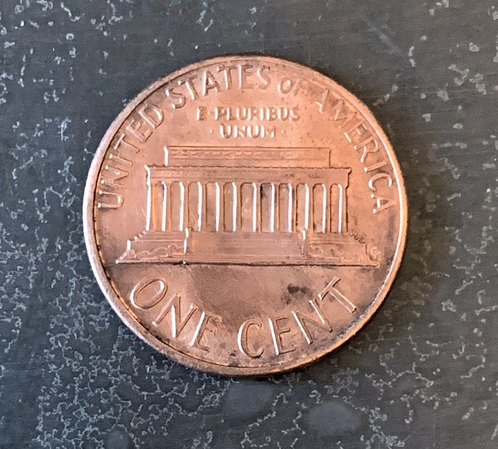 1988 Lincoln Memorial Penny Cent - Fantastic Condition - 34th Anniversary - Collectible Coin