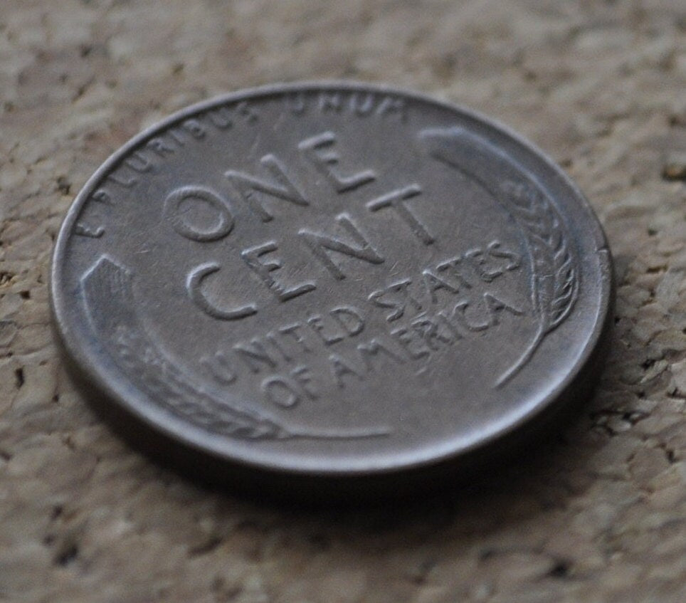 1952 D Wheat Penny - 69th Anniversary - Collectible Coin (Denver Mint)