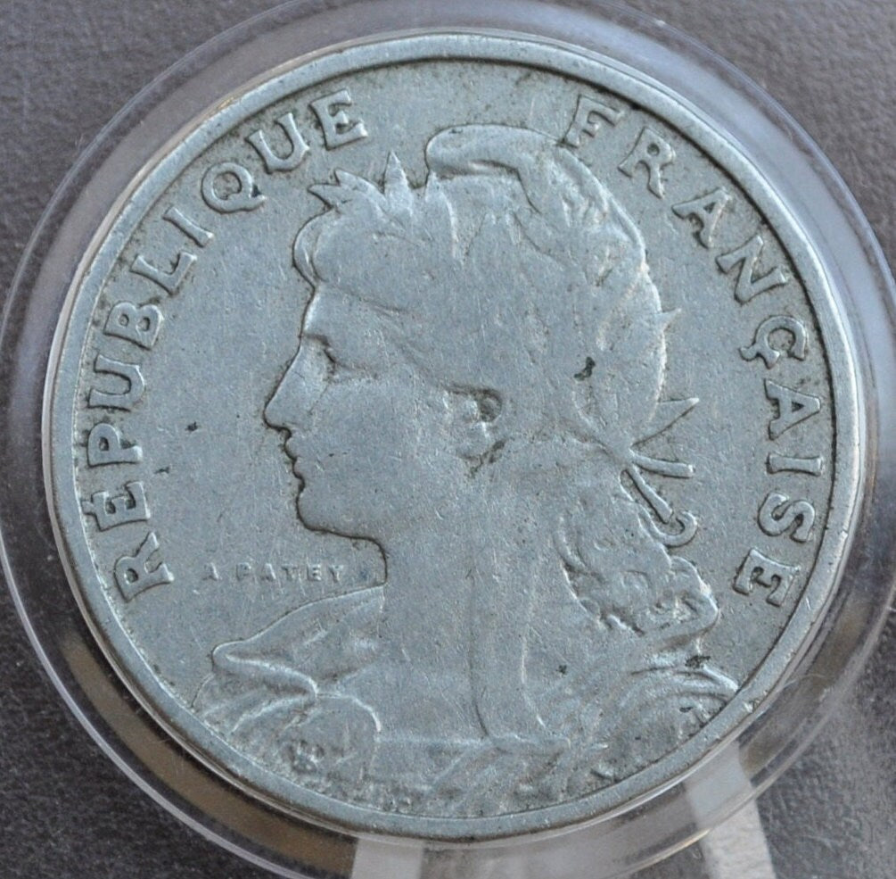 1904 France 25 Centimes Coin - F (Fine) condition - Twenty-Five Centimes 1904 French Coin