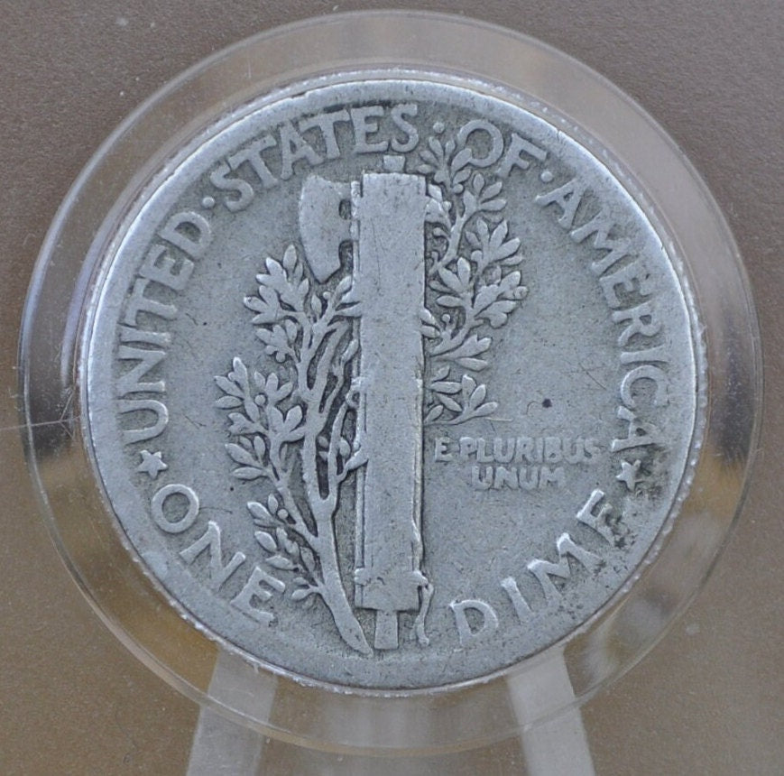 1940 Mercury Silver Dime - Average Circulation - 1940 P Winged Liberty Head Dime 1940 Silver Dime 1940 P Mercury Dime 1940 P Dime