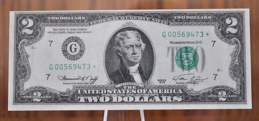 1976 2 Dollar Star Note, Fr#1935-G* (Chicago) - CU (Choice Uncirculated) Grade / Condition - Two Dollar Bill 1976 Star Note High Grade Crisp