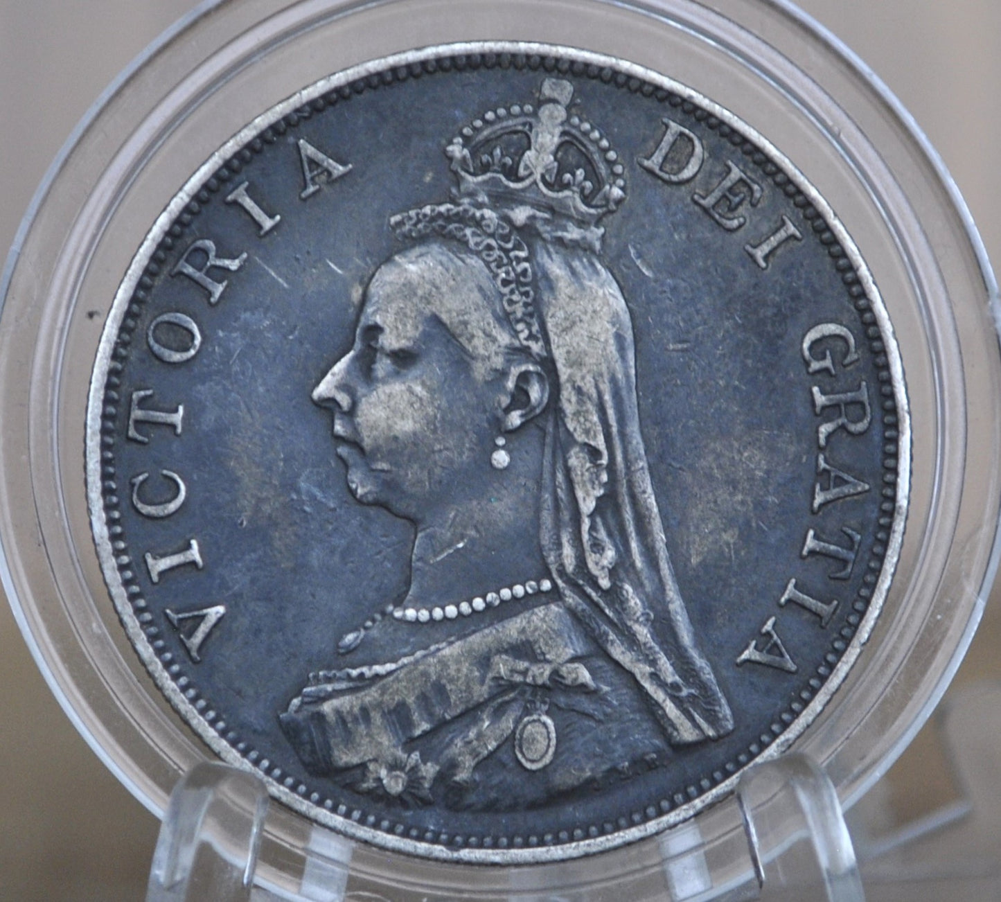 1889 Double Florin - XF Grade / Condition - UK Double Florin 1889 Silver - Queen Victoria - Low Mintage Coin