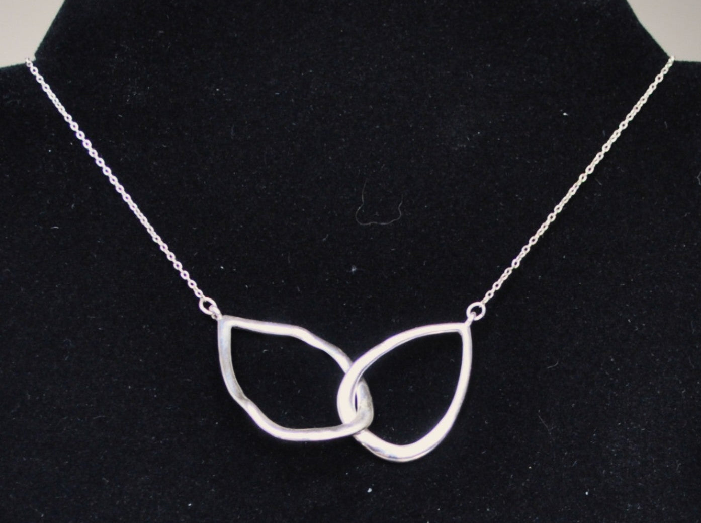 Beautiful Chloe and Isabel Silver Double Interlocking Teardrop Necklace - 20 Inches - Silver Chloe + Isabel Infinity Teardrop Necklace