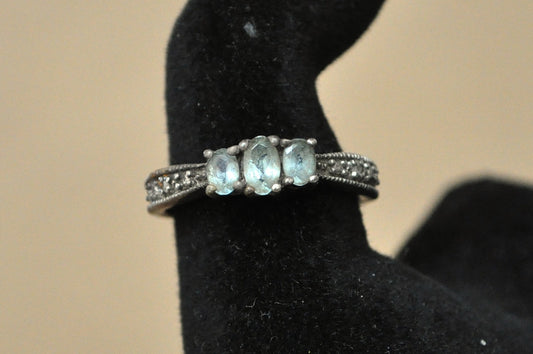 Vintage STS Jewels Blue Topaz 925 Sterling Silver Ring Sz 6.5 - Sky Blue Topaz 3-Stone Trilogy Ring, 925 Sterling Silver, Size 6.5