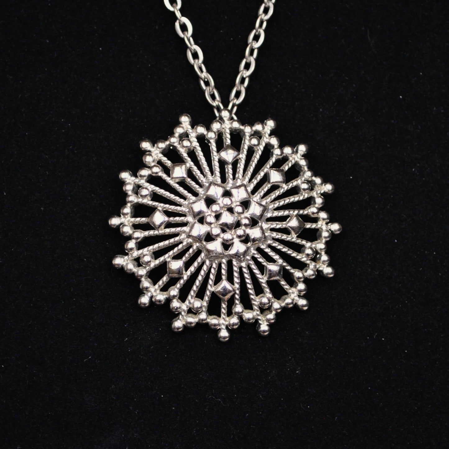 Amazing Monet Silvertone Atomic Starburst Pendant Necklace - 24" Chain - Monet Signed Atomic Starburst Designed Statement Necklace
