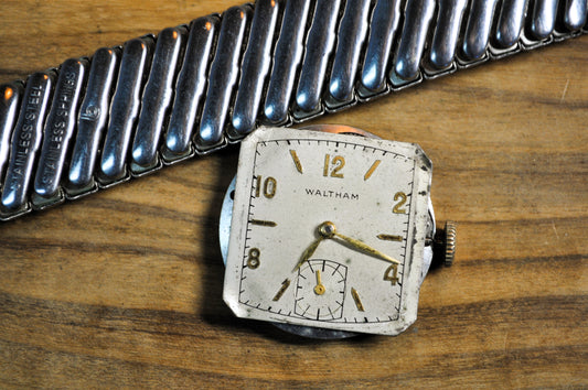 Waltham Men's Watch Hand Winding 17 Jewels Square Analog with Band!