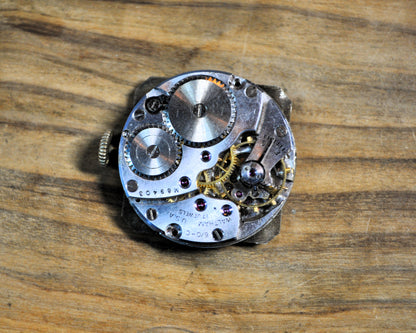 Waltham Men's Watch Hand Winding 17 Jewels Square Analog with Band!