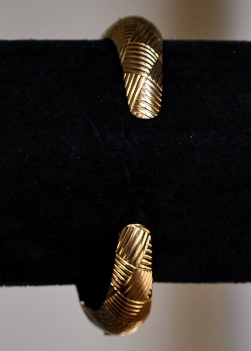 Stunning Coro Gold Tone Basketweave Double Hinged Bracelet - 7.5" Length - Vintage Coro Signed Patent Pending Cross Hatched Gold Bangle Cuff