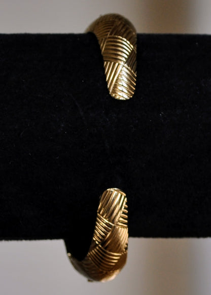 Stunning Coro Gold Tone Basketweave Double Hinged Bracelet - 7.5" Length - Vintage Coro Signed Patent Pending Cross Hatched Gold Bangle Cuff