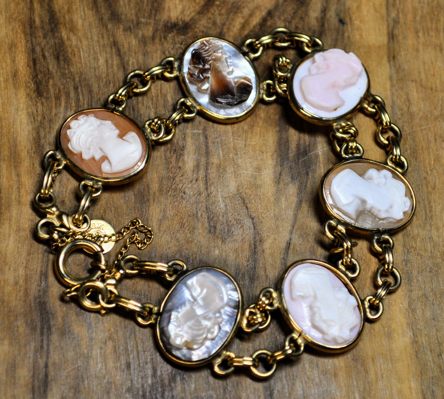 Beautiful 12KT Gold Filled Curtis Creations Cameo Bracelet - 8" Length - 1950s Curtis Creations Gold Vertical Cameos Bracelet