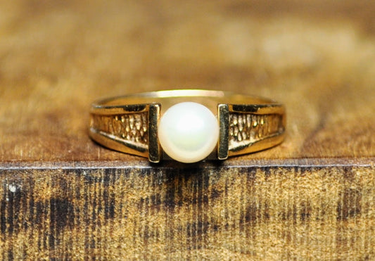 10K Gold Pearl Tension Solitaire Ring - Size 6.5 - Stamped 10 Karat Gold - Vintage 1950s 10K Gold Solitaire Tension Set Pearl Ring